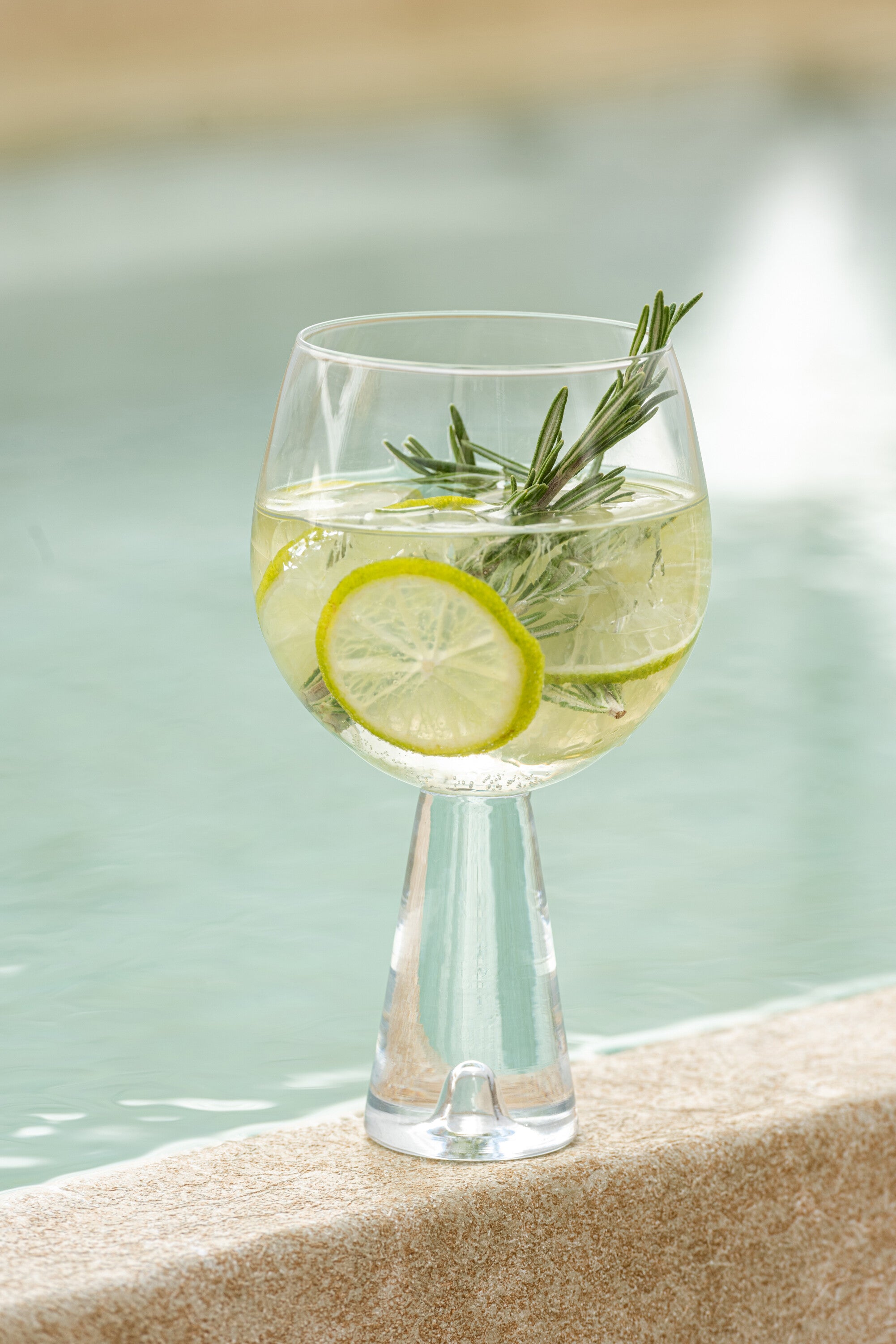 Verre à cocktail “Walker” - Design élégant, transparent chic | J-Line