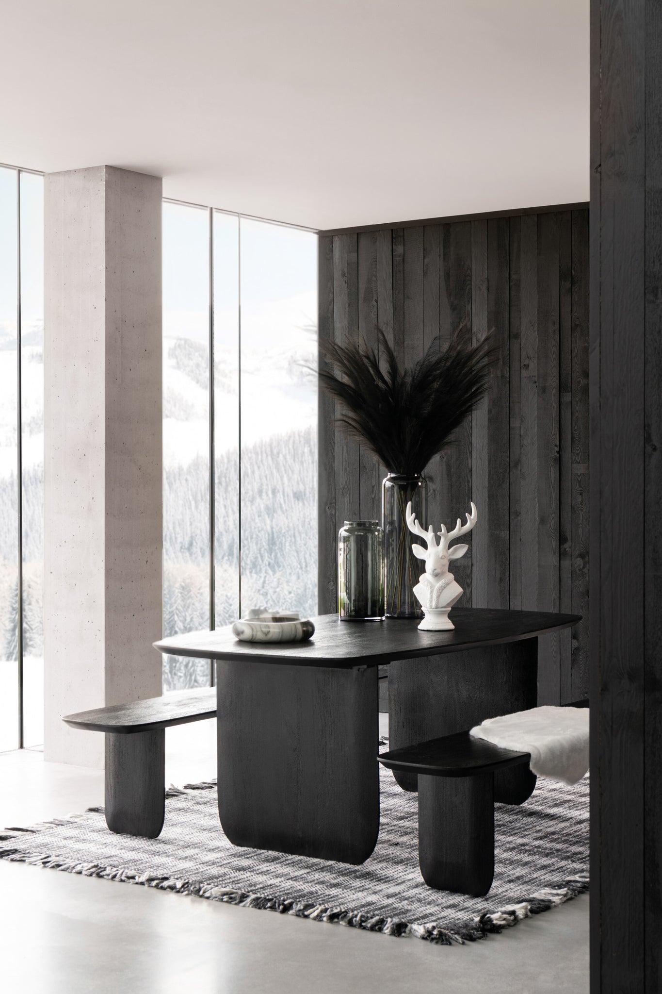 Table à manger "Lalla" en bois d’acacia noir 190 cm x 100 cm - Design minimaliste, 6 personnes | J-Line