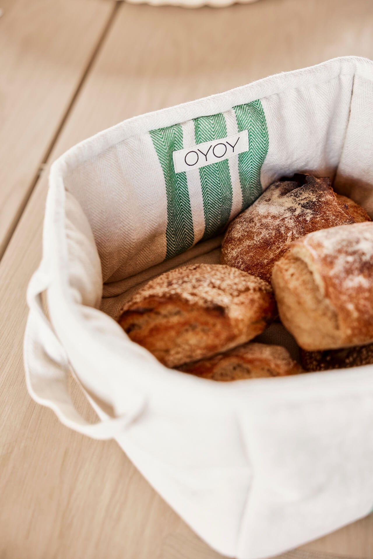 Panier à pain Linu rayures vert – Design Danois, coton organique | Oyoy Living