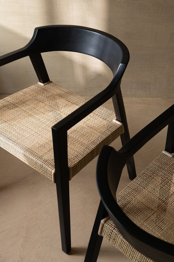 Chaise de salle à manger Salangan en bois de teck noir avec cannage - J-Line