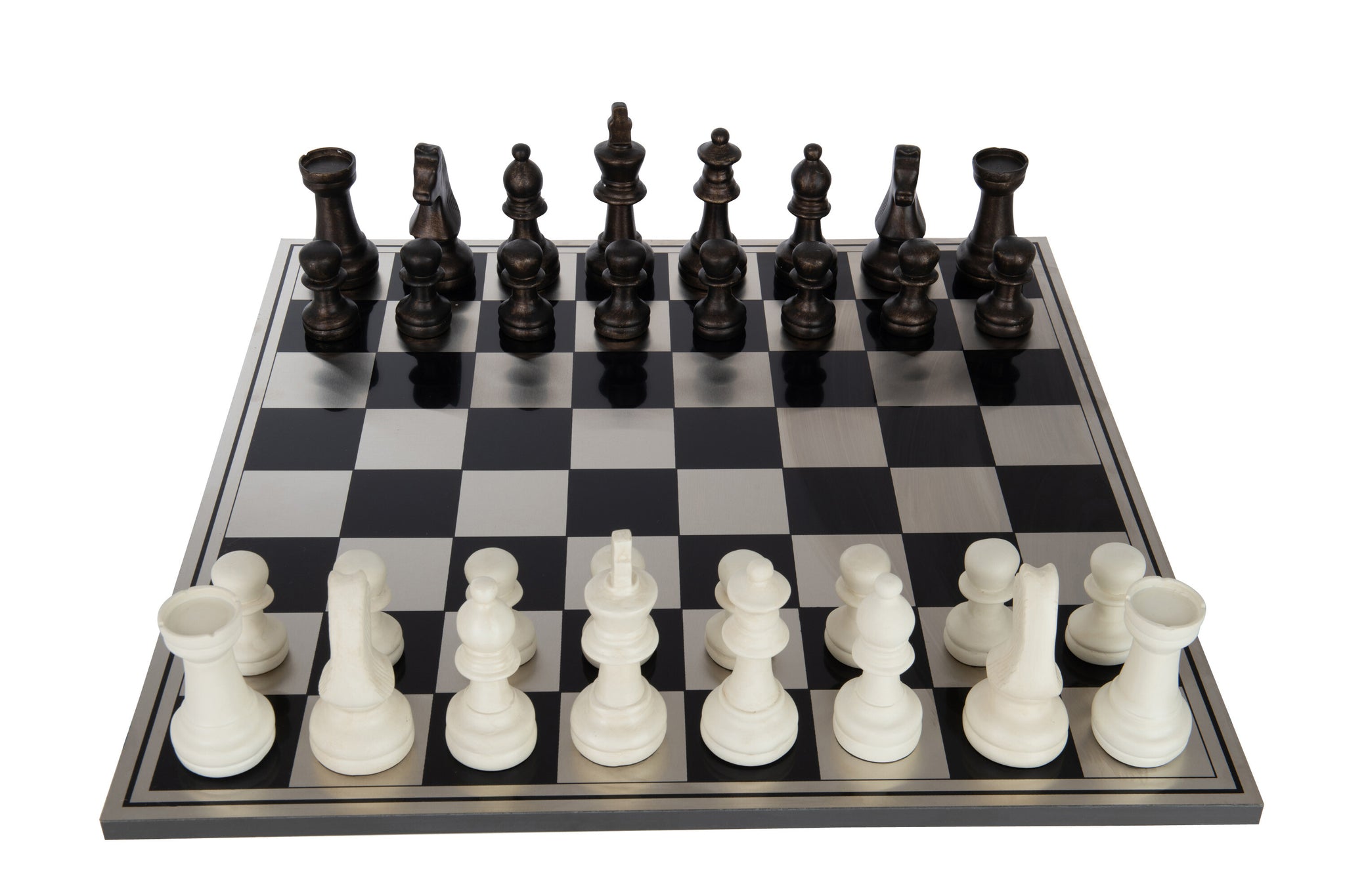 Jeu d'échecs design blanc & marron – Jeu décoratif chic en verre et polyrésine | J-Line