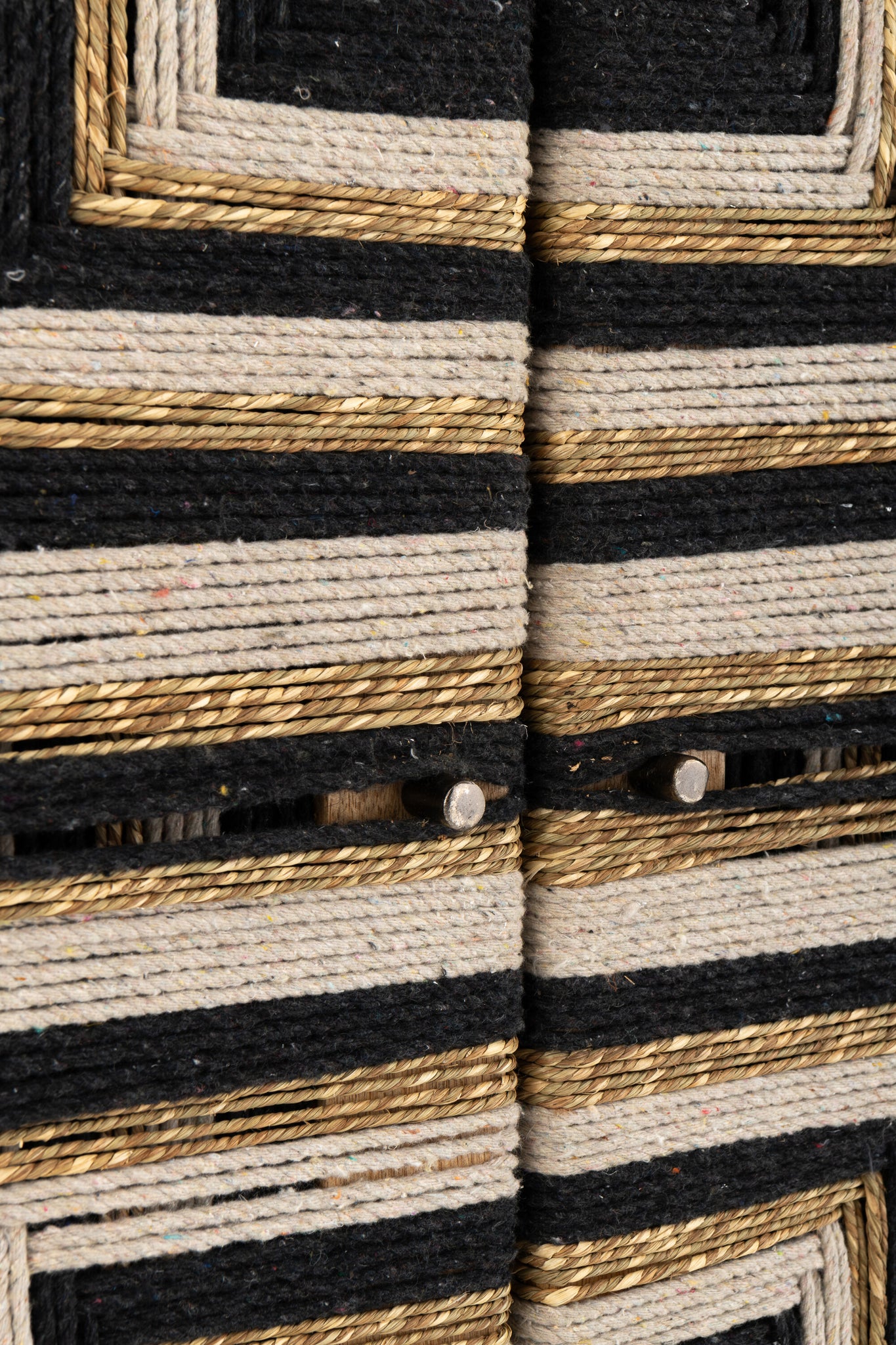 Buffet Design "Namibia" en Bois de Manguier et en Fil Tissé  – Motifs Ethniques, Finition Naturelle | J-Line