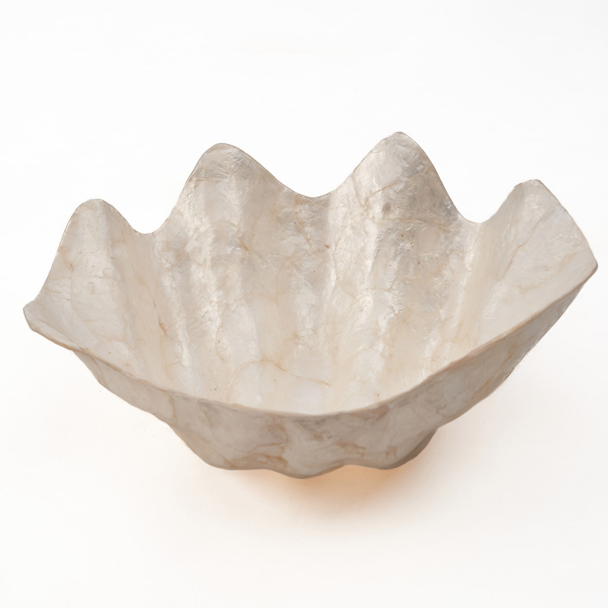 Coupelle “Pantai” en forme de coquillage grande taille – Nacre naturelle, Design organique | Bazar Bizar