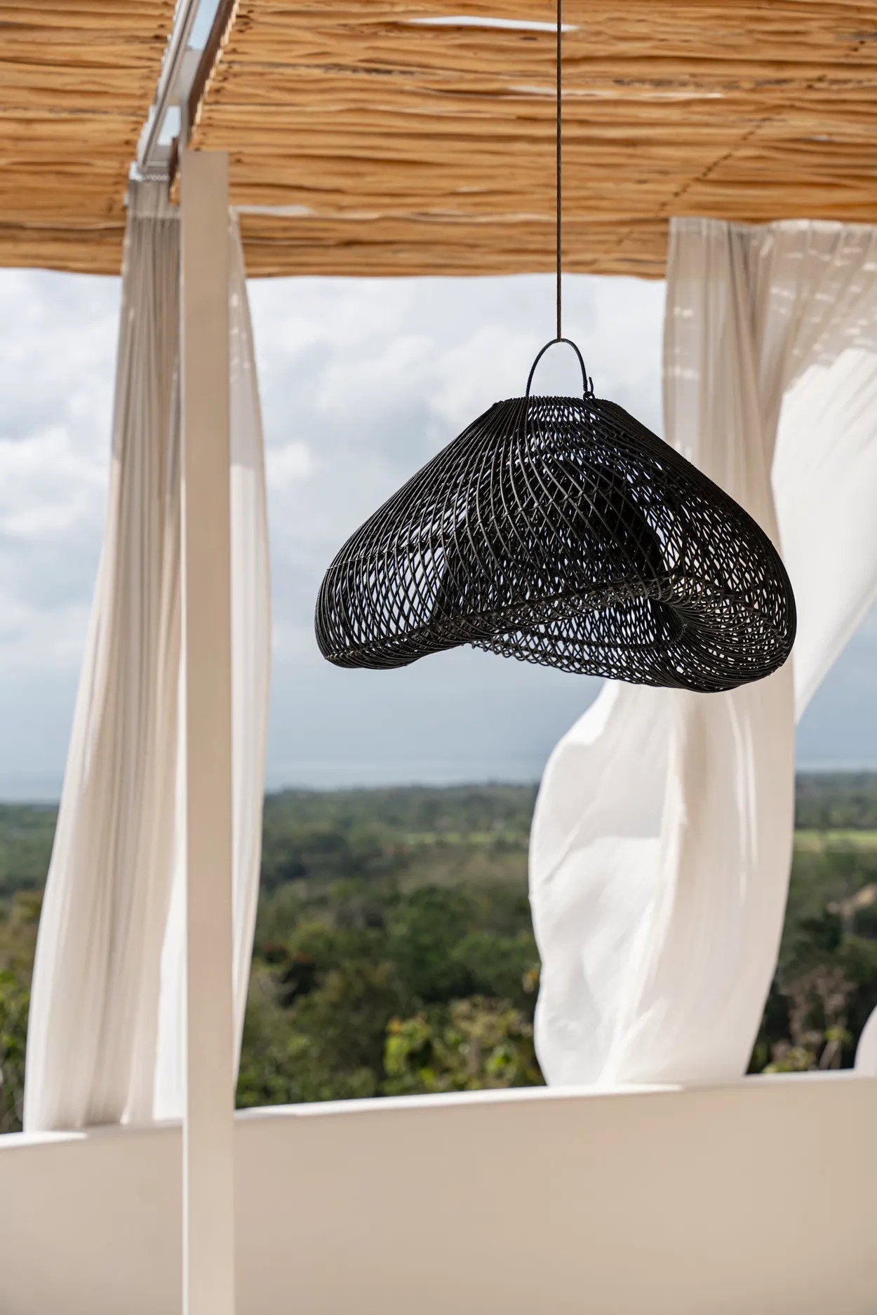 Abat-jour Cloud en rotin - Noir - M - Bazar Bizar