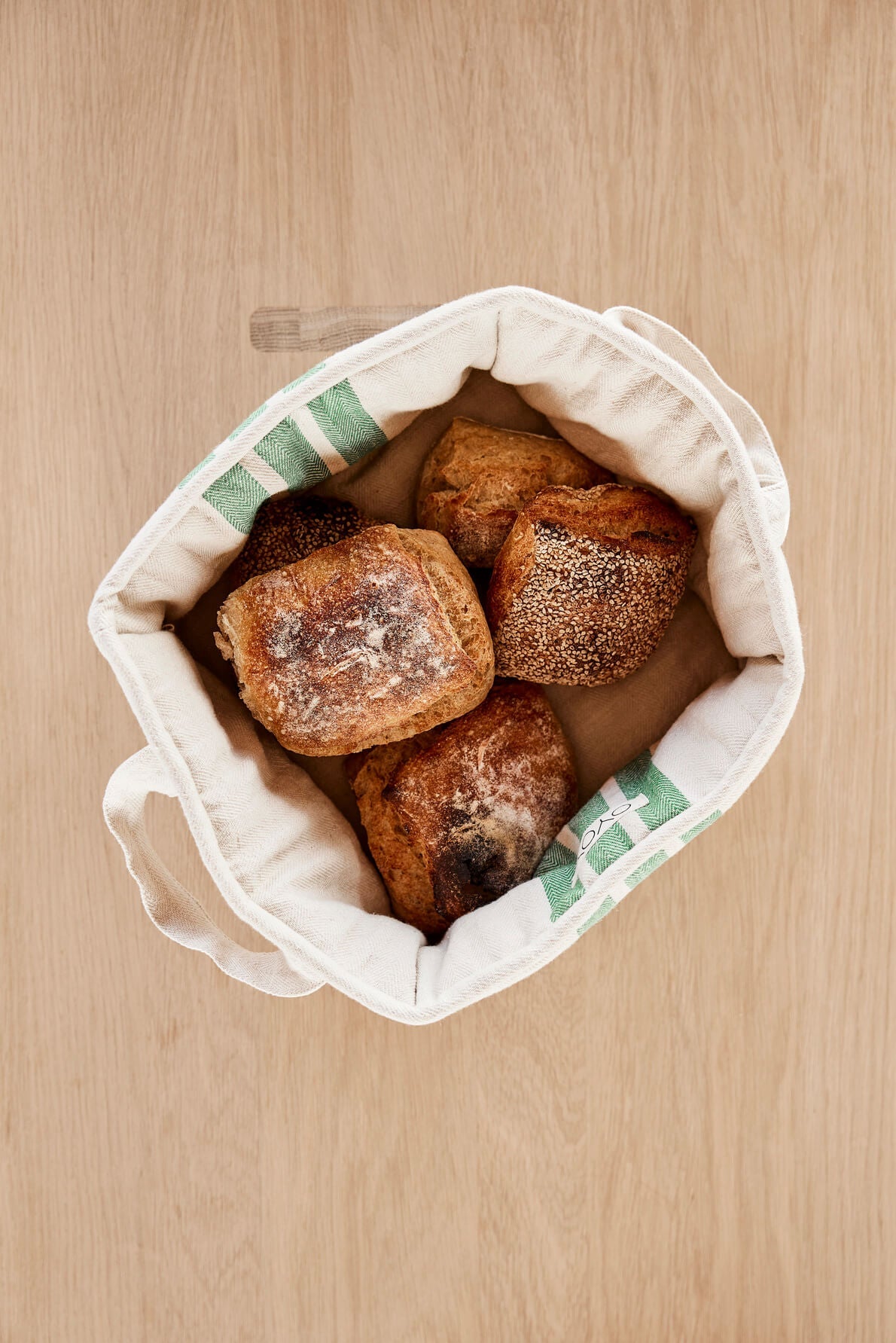 Panier à pain Linu rayures vert – Design Danois, coton organique | Oyoy Living