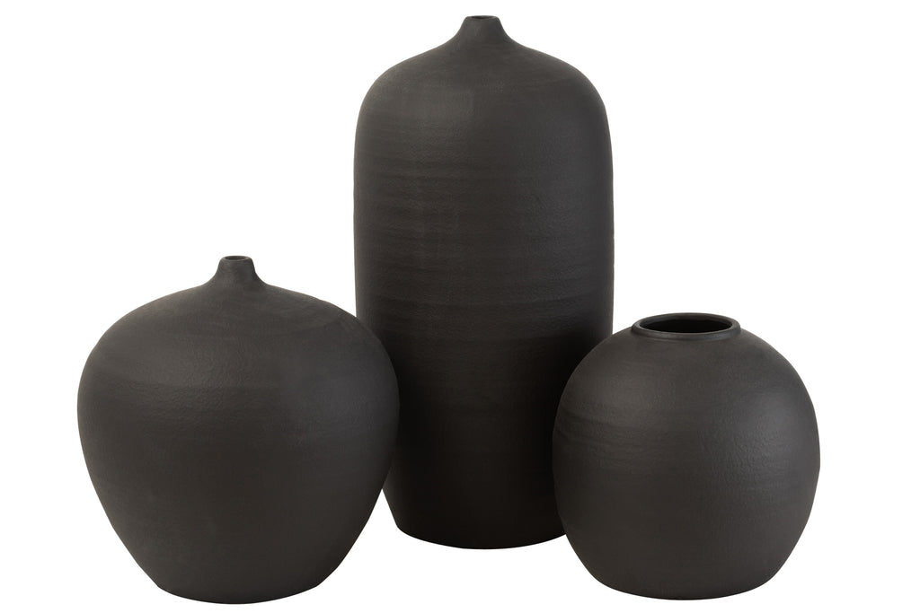 Vase Hitam en ciment noir - J-Line